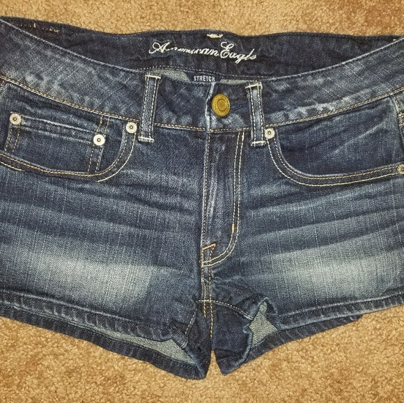 American Eagle Outfitters Pants - American Eagle shorts size 6